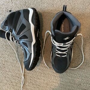 Columbia Women’s hiking boots